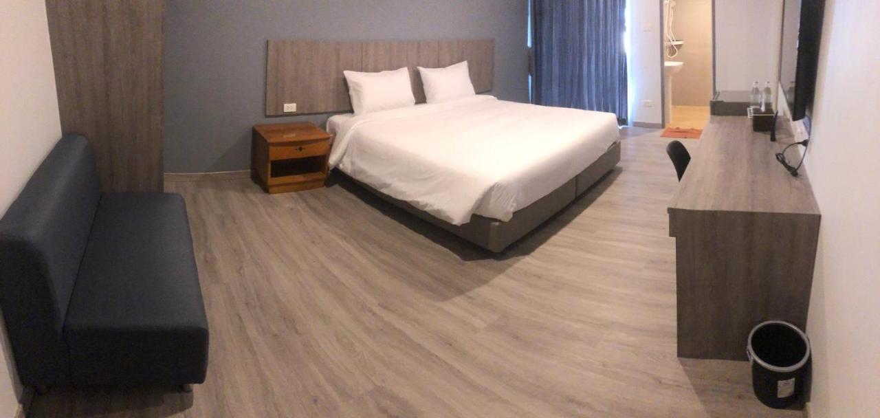 Neo Hotel Khon Kaen Extérieur photo